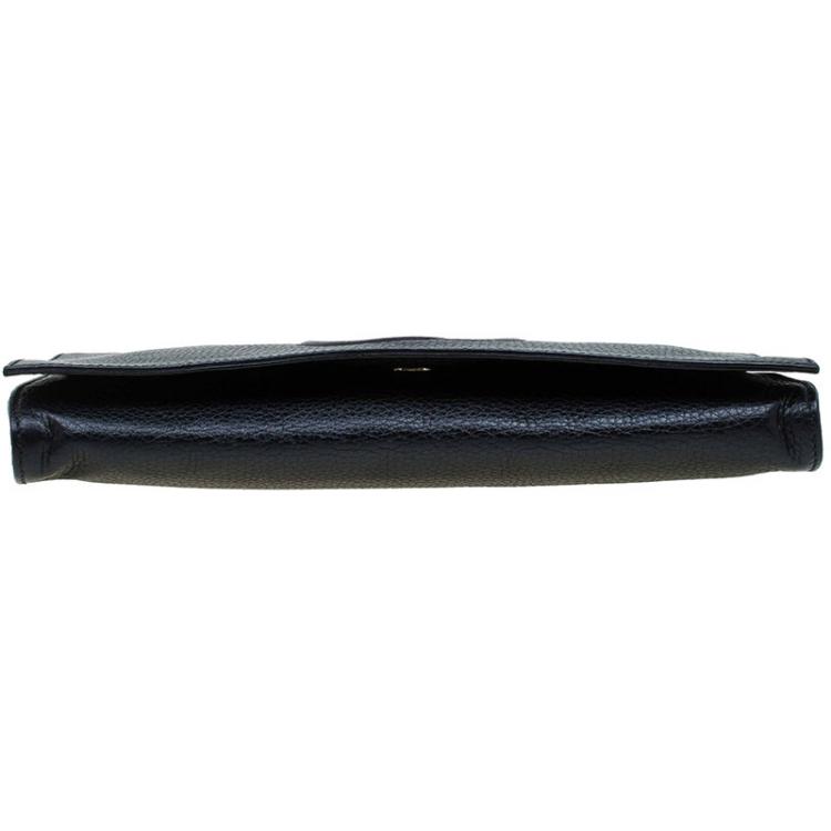 مملوكة مسبقًا Gucci Black Leather Soho Clutch