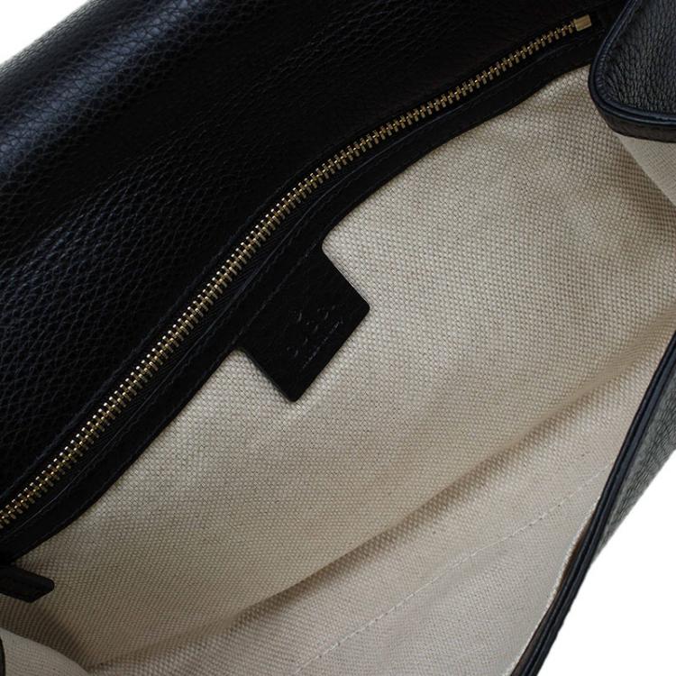 مملوكة مسبقًا Gucci Black Leather Soho Clutch