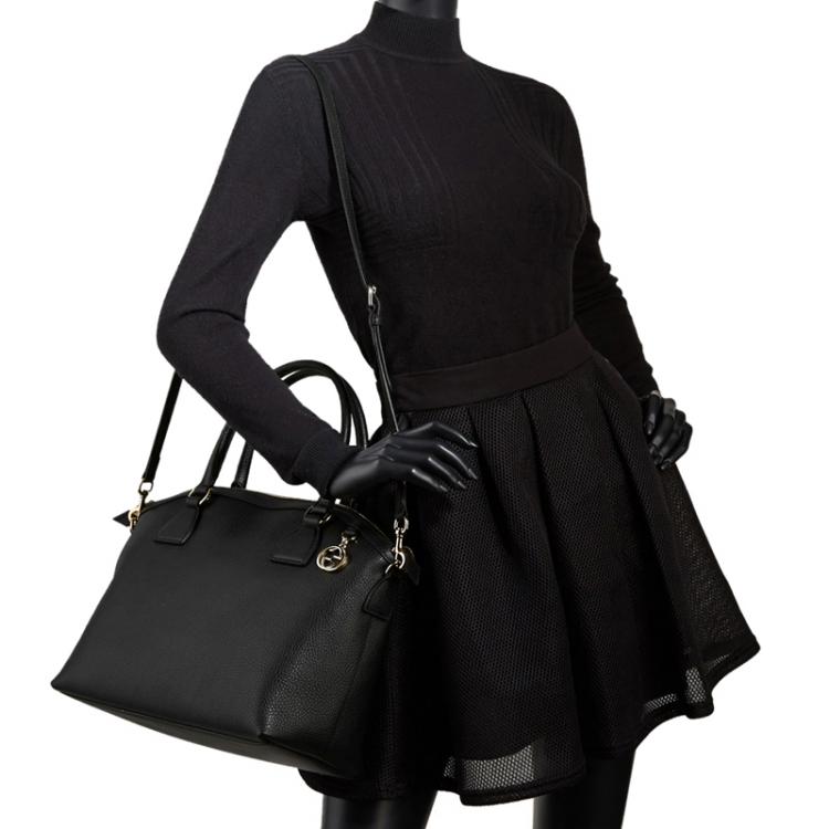 Pre Owned Gucci Black Pebbled Calfskin Leather GG Charm Top Handle Bag