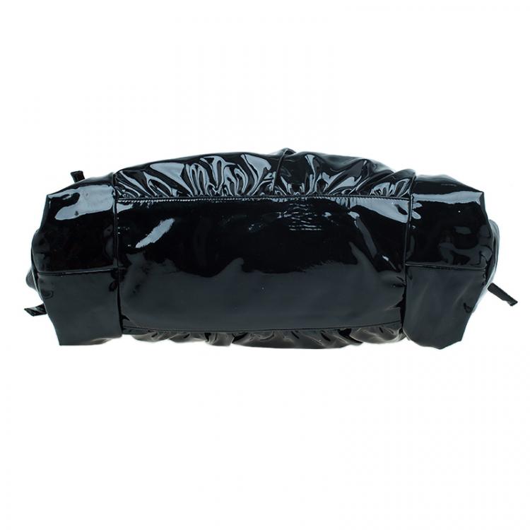 Pre Owned Gucci Black Patent Leather Hysteria Top Handle Bag