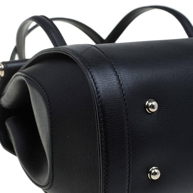 Pre Owned Gucci Black Leather Bamboo Top Handle Bag
