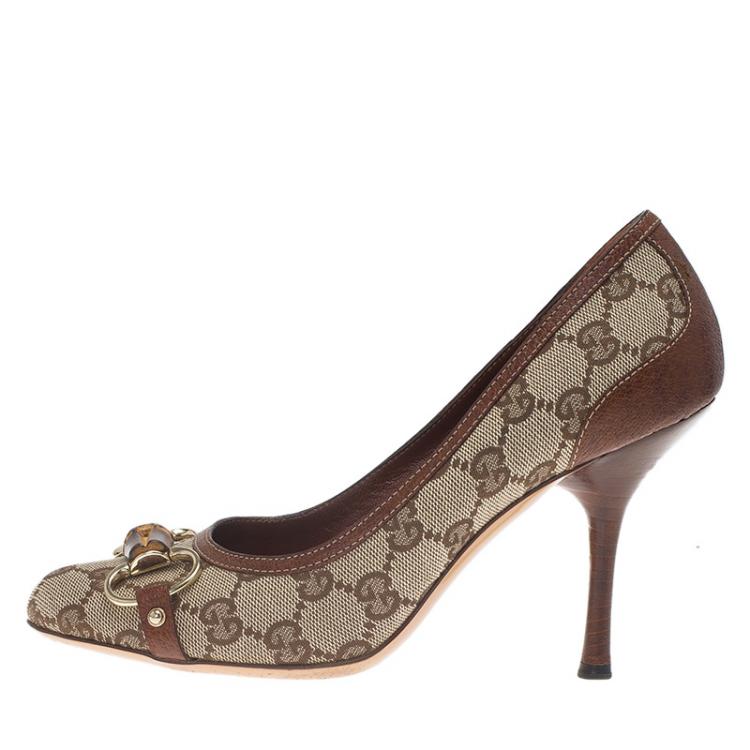 Gucci Beige Canvas and Leather GG Bamboo Horsebit Pumps Size