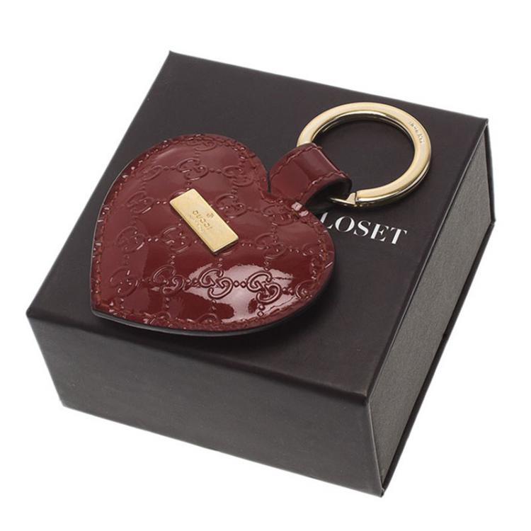 Pre Owned Gucci Red Guccissima Leather Patent Heart Keyring