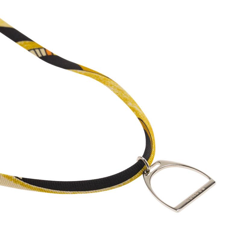 Pre Owned Hermes Petit Palladium Plated Printed Silk Cord Necklace