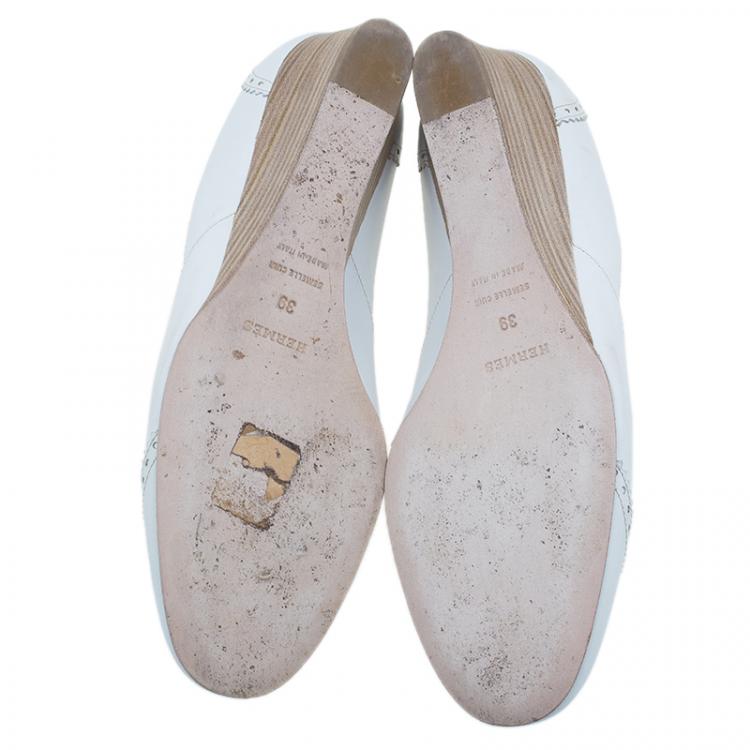 Pre Owned Hermes White Brogue Leather Wedge Pumps Size 39
