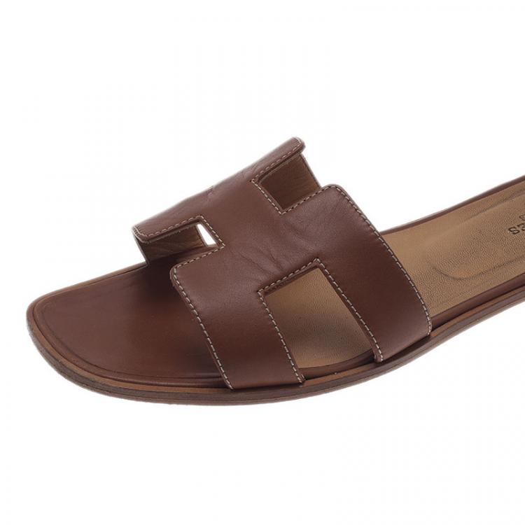Pre Owned Hermes Brown Leather Oran Sandals Size 39.5