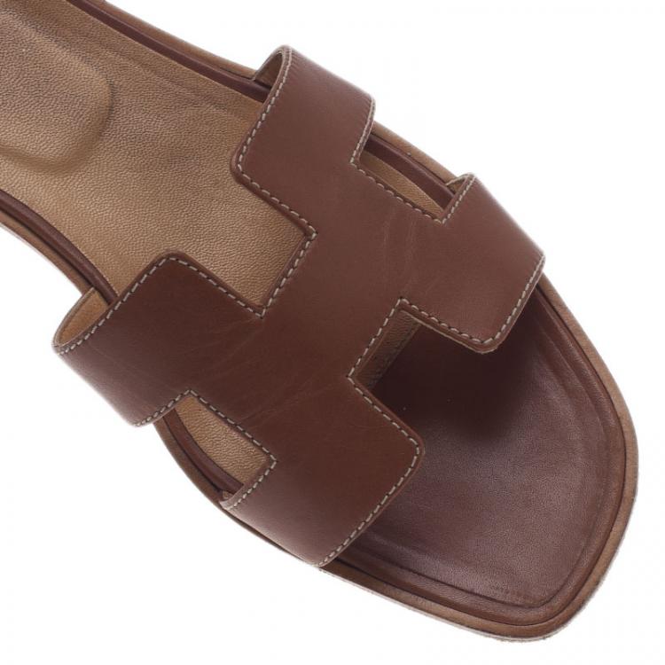 Pre Owned Hermes Brown Leather Oran Sandals Size 39.5