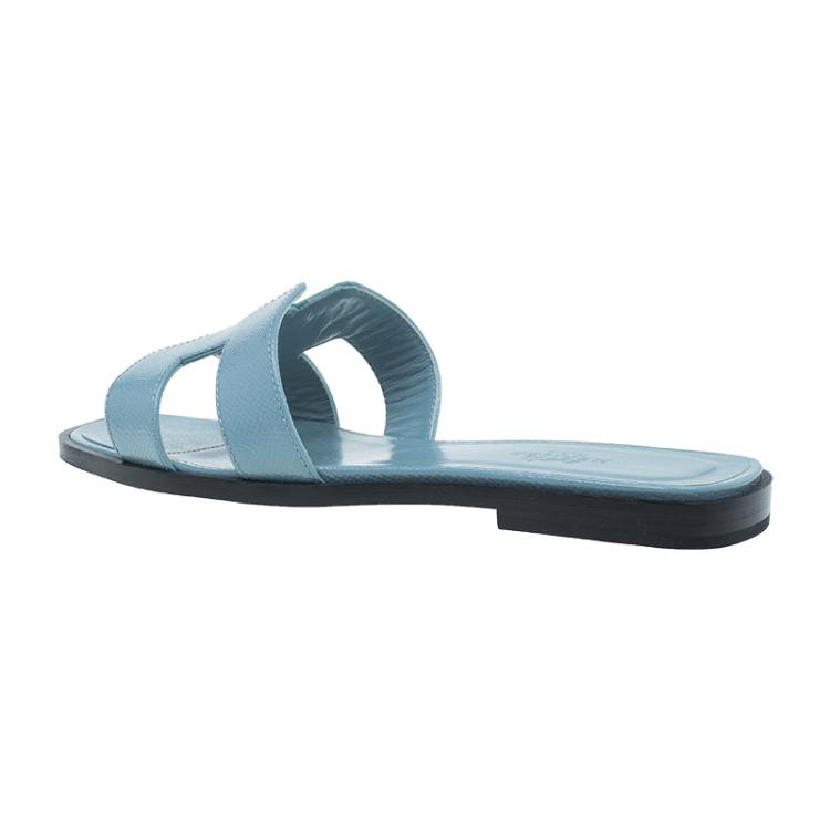 Pre Owned Hermes Light Blue Patent Leather Oran Sandals Size 36.5