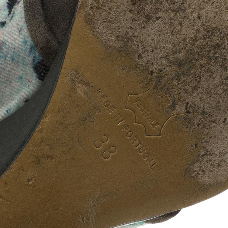 مملوكة مسبقًا Isabel Marant Grey Suede, Leather and Corduroy Kate Wedge Ankle Boots Size 38