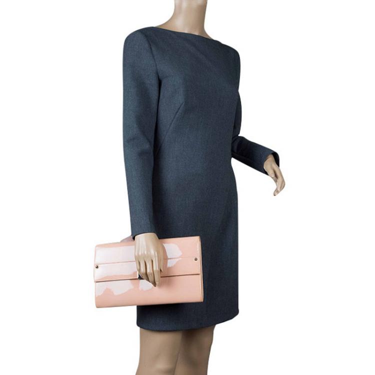 Pre Owned Jimmy Choo Blush Pink Patent Leather Reese Wallet Clutch