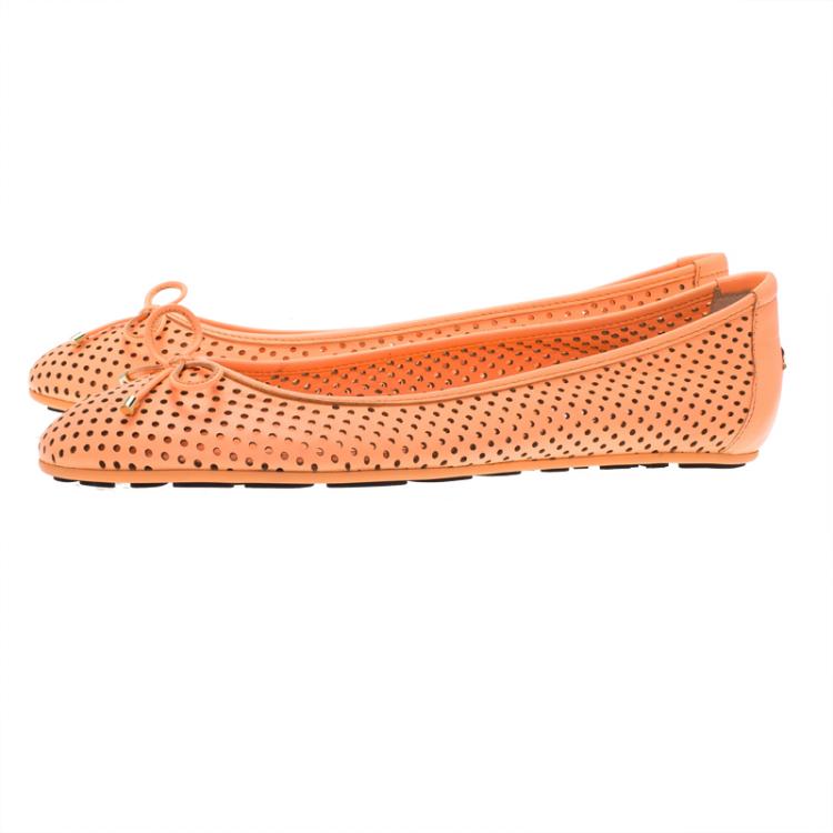 Pre Owned Jimmy Choo Neon Orange Leather Walsh Ballet Flats Size 39.5