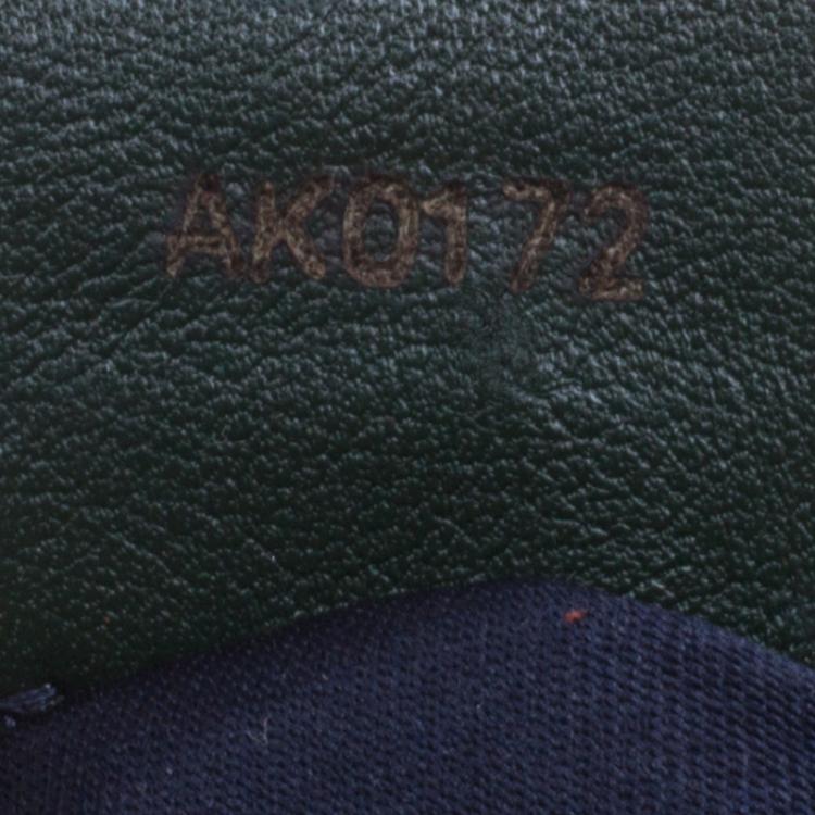 Pre Owned Kenzo Dark Green Leather Drawstring Bucket Bag