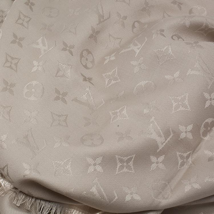 Louis Vuitton Beige Monogram Wool & Silk Fringe Edged Shawl Louis Vuitton |  The Luxury Closet