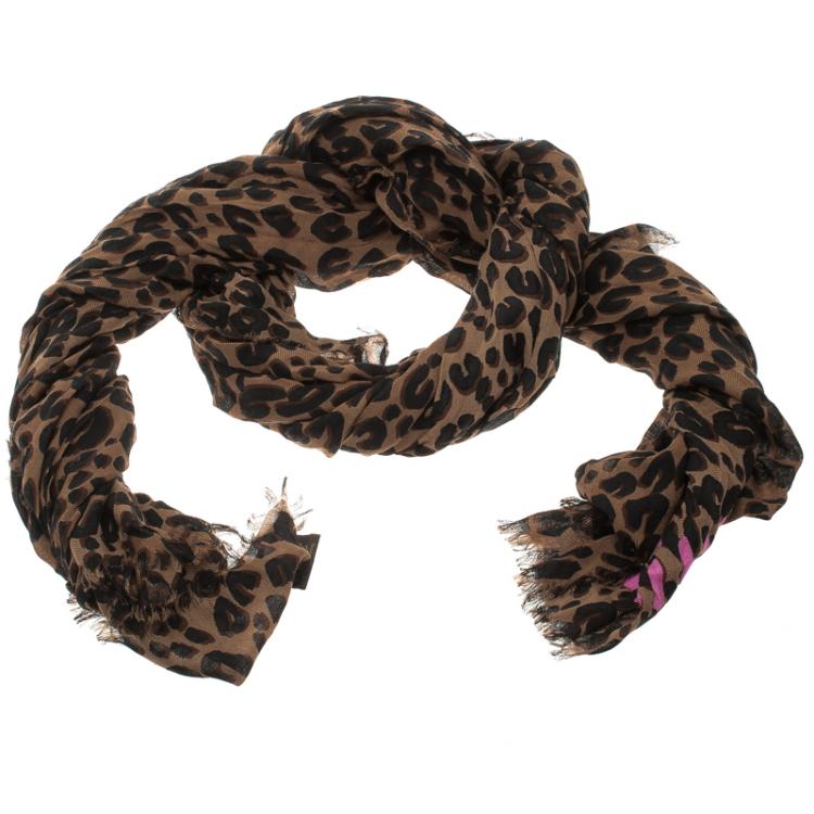 Louis Vuitton, cashmere scarf with leopard print - Unique Designer Pieces