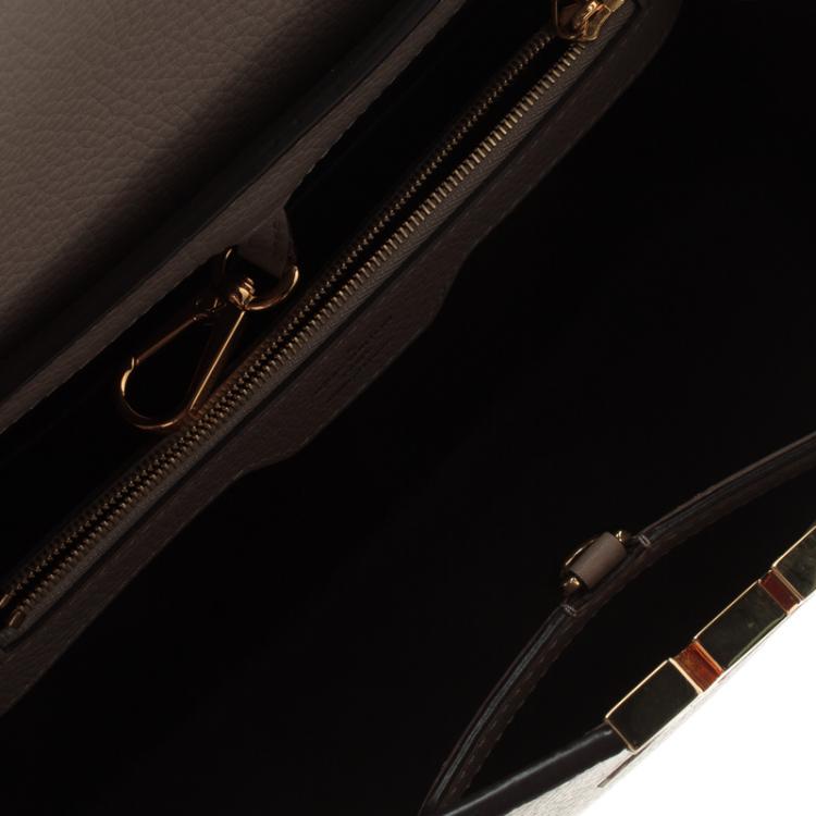 Pre Owned Louis Vuitton Beige Taurillon Leather Capucines MM Bag