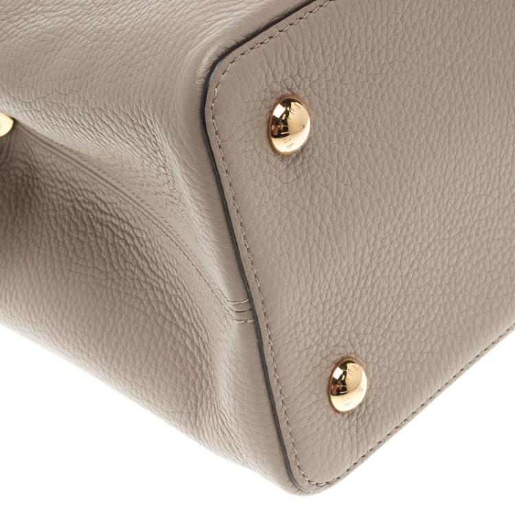 Pre Owned Louis Vuitton Beige Taurillon Leather Capucines MM Bag