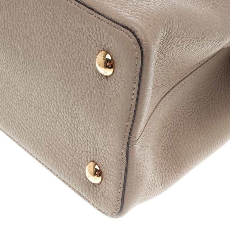 Pre Owned Louis Vuitton Beige Taurillon Leather Capucines MM Bag