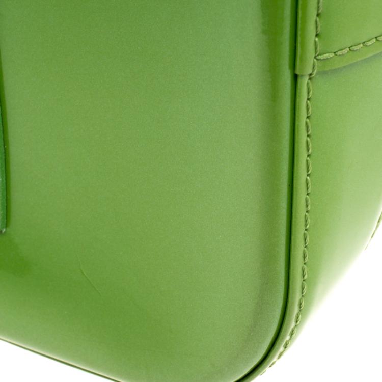 مملوكة مسبقًا Louis Vuitton Vert Tonic Monogram Vernis Limited Edition Stephen Sprouse Roses Alma GM Bag