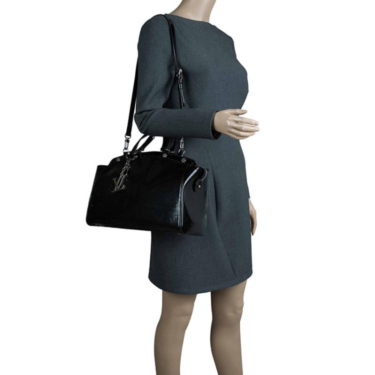 مملوكة مسبقًا Louis Vuitton Black Electric Epi Leather Brea MM Bag