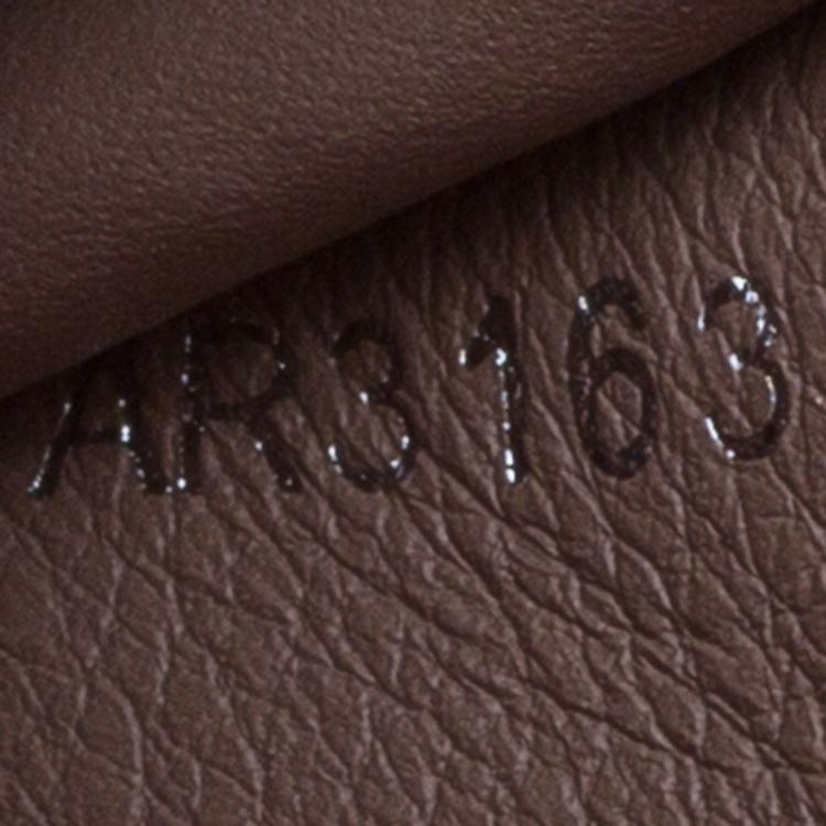 Pre Owned Louis Vuitton Red Taurillon Leather Capucines MM Bag