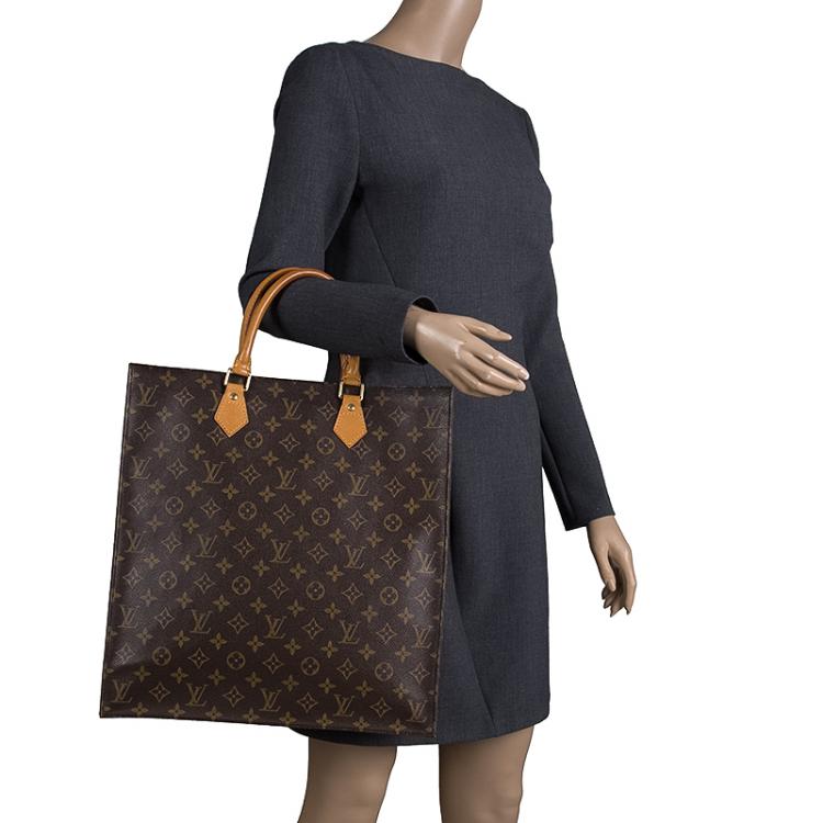 Louis Vuitton Sac Plat XS Chiếc túi của những gã trai Gen Z