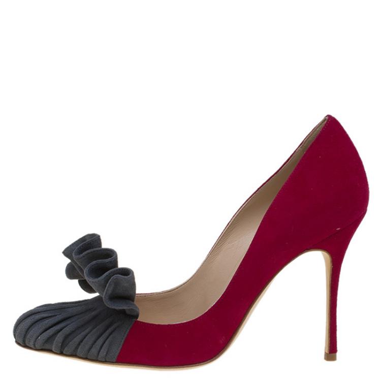 Pre Owned Manolo Blahnik Magenta and Grey Suede Arleti Frill Detail Pumps Size 37.5