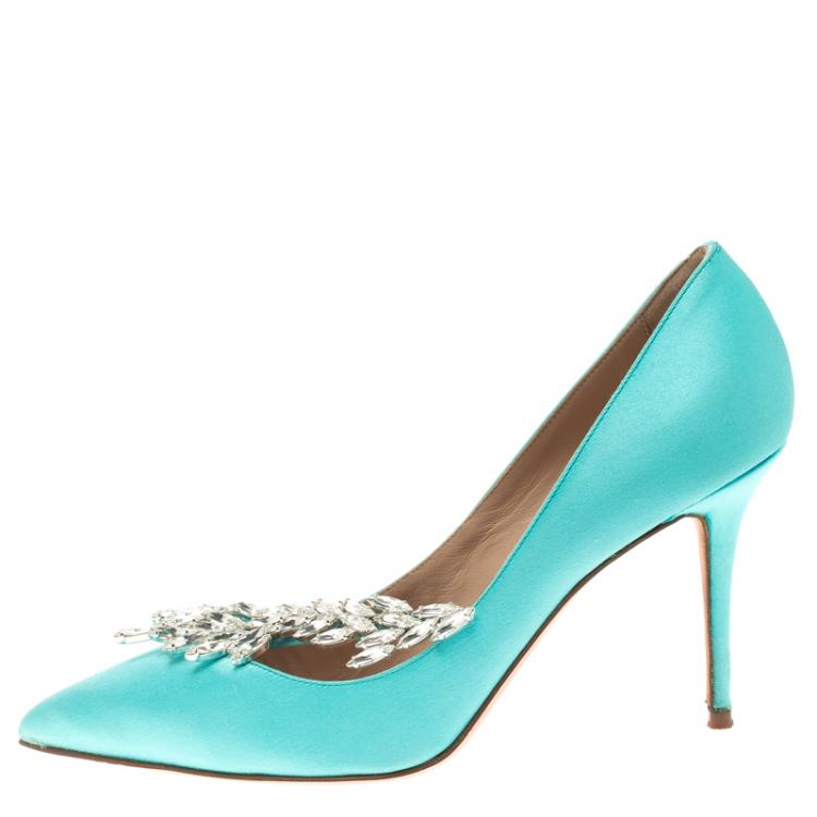 Pre Owned Manolo Blahnik Sky Blue Crystal Embellished Satin Nadira Pointed Toe Pumps Size 36