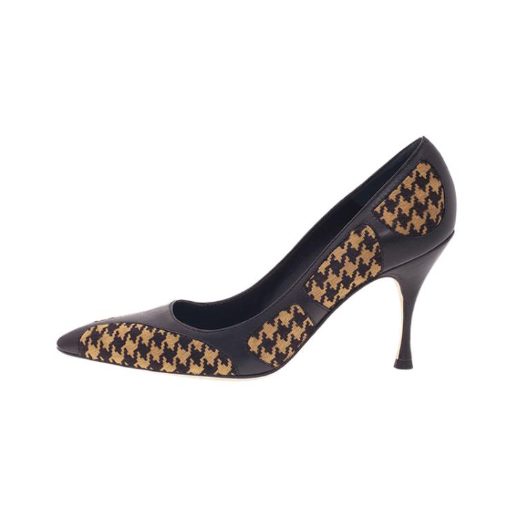 Pre Owned Manolo Blahnik Beige Vector Pattern Pony Hair Pumps Size 38