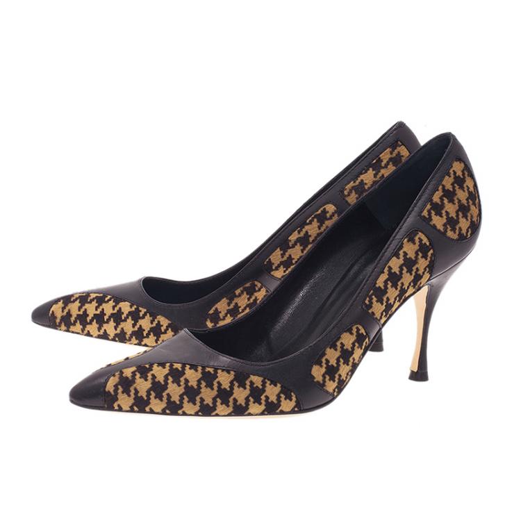 Pre Owned Manolo Blahnik Beige Vector Pattern Pony Hair Pumps Size 38