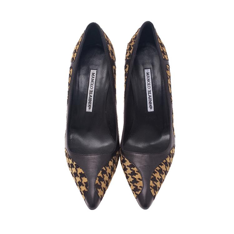 Pre Owned Manolo Blahnik Beige Vector Pattern Pony Hair Pumps Size 38