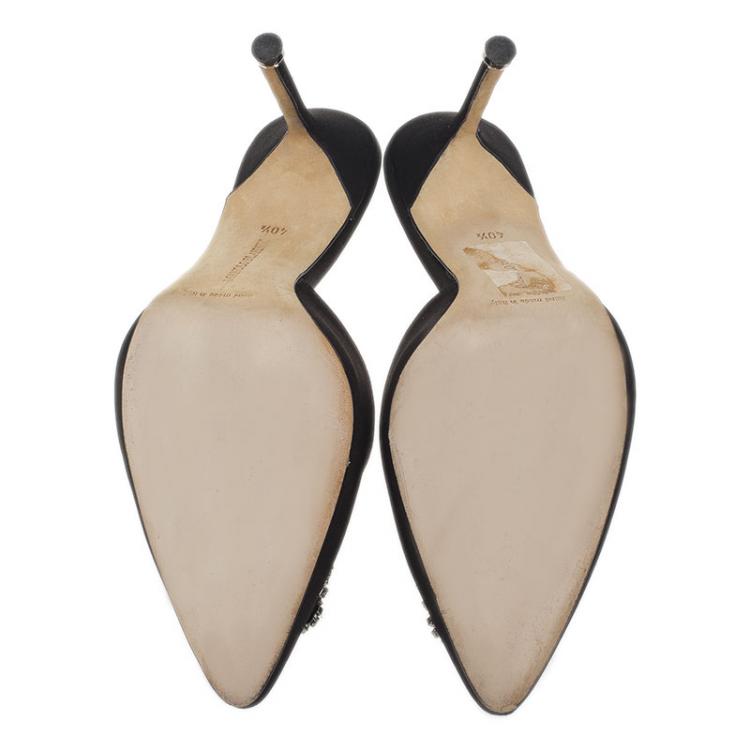 Pre Owned Manolo Blahnik Black Satin Hangisi Mules Size 40.5