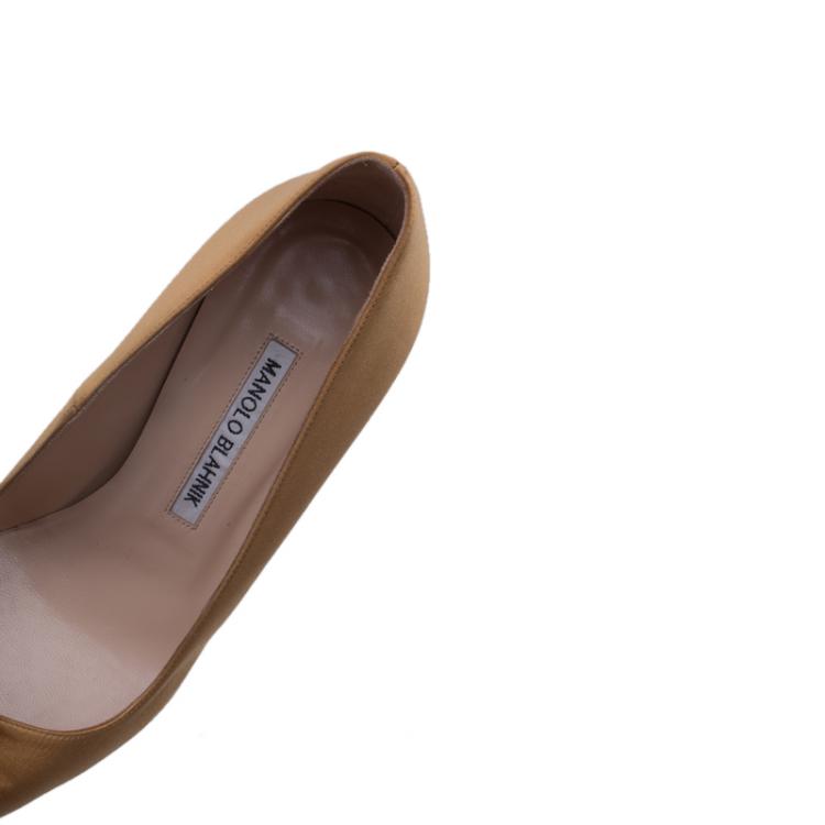 Pre Owned Manolo Blahnik Yellow Satin Giuba Embellished Pumps Size 36.5