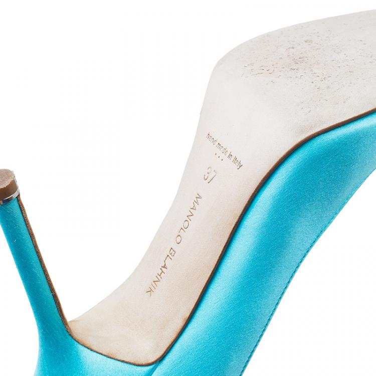 Pre Owned Manolo Blahnik Light Blue Satin Hangisi Embellished Pumps Size 37