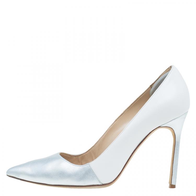 Pre Owned Manolo Blahnik Two Tone Leather BB Pointed Toe Pumps Size 37