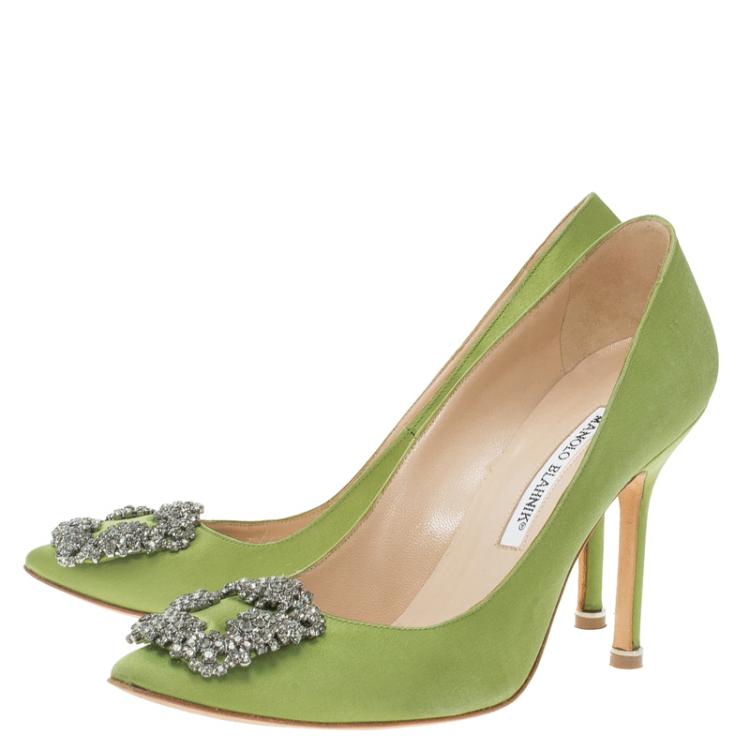 Pre Owned Manolo Blahnik Green Satin Hangisi Embellished Pumps Size 37