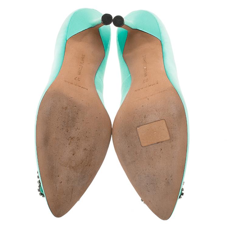 Pre Owned Manolo Blahnik Turquoise Embellished Satin Hangisi Pumps Size 37