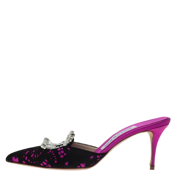 Pre Owned Manolo Blahnik Pink Satin and Lace Borli Crystal Embellished Mules Size 37
