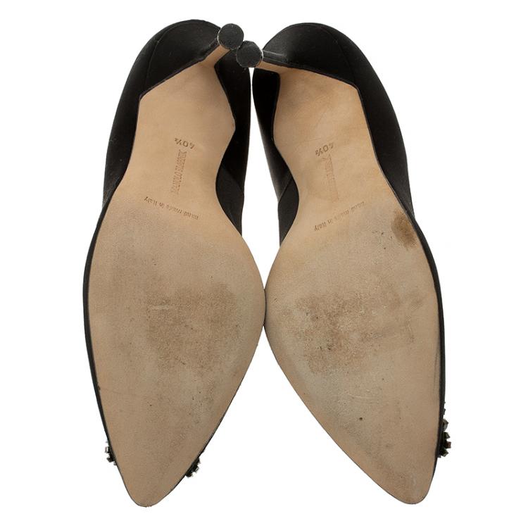Pre Owned Manolo Blahnik Black Satin Hangisi Embellished Pumps Size 40.5
