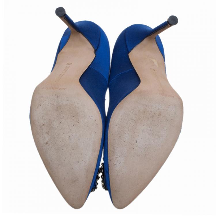 Pre Owned Manolo Blahnik Blue Embellished Satin Hangisi Pumps Size 39