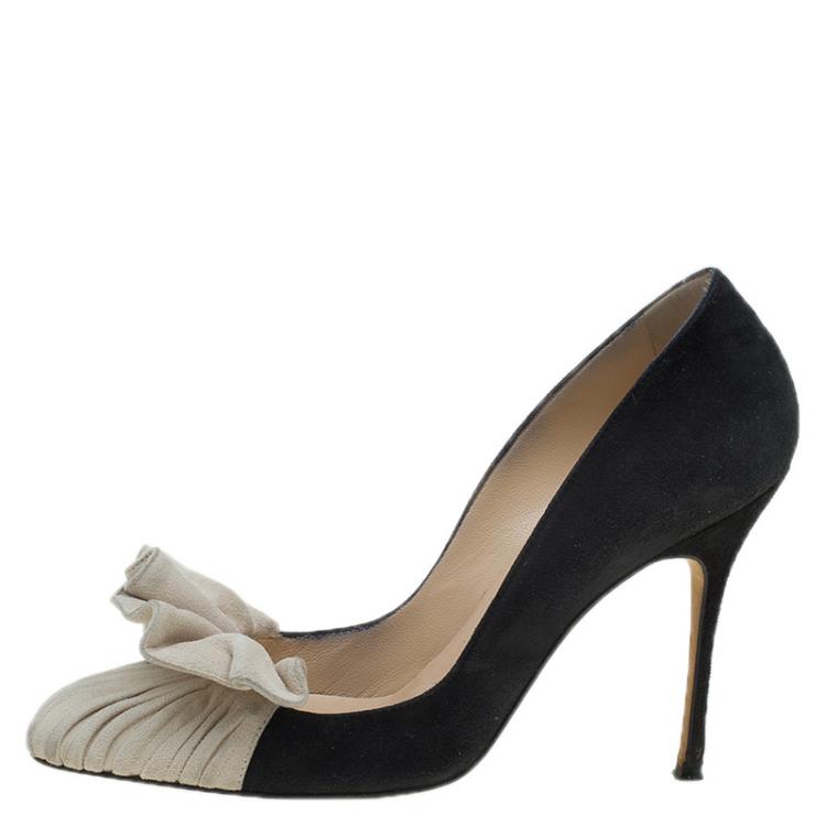 Pre Owned Manolo Blahnik Black and Beige Suede Arleti  Frill Detail Pumps Size 36