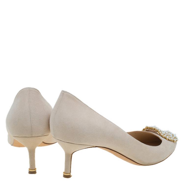 Pre Owned Manolo Blahnik Beige Suede Hangisi Pearl Embellished Pumps Size 40.5