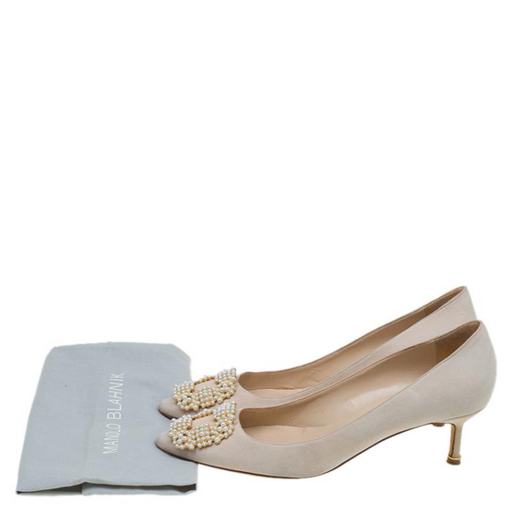 Pre Owned Manolo Blahnik Beige Suede Hangisi Pearl Embellished Pumps Size 40.5