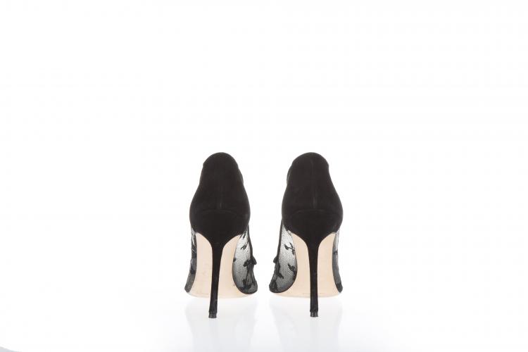 Pre Owned Manolo Blahnik Black Lace and Suede Pointed Toe Pumps Size 39