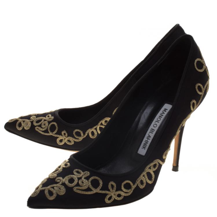 Pre Owned Manolo Blahnik Black Embroidered Satin Pointed Toe Pumps Size 36