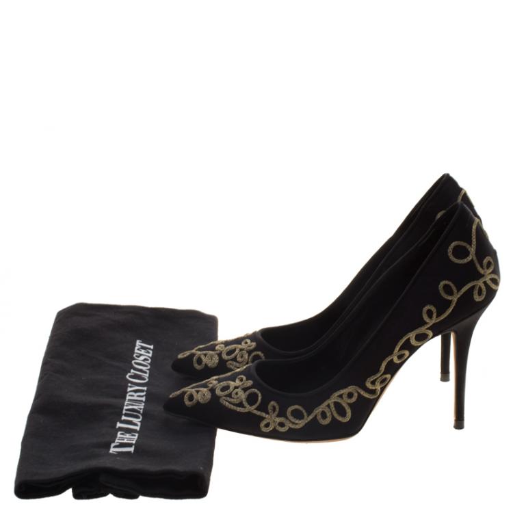 Pre Owned Manolo Blahnik Black Embroidered Satin Pointed Toe Pumps Size 36