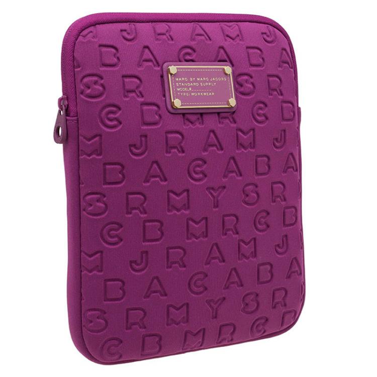Pre Owned Marc by Marc Jacobs Pink Fabric Vertical Dreamy Logo Laptop Case