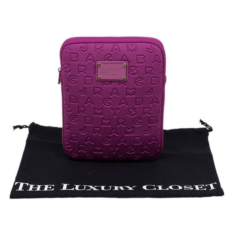 Pre Owned Marc by Marc Jacobs Pink Fabric Vertical Dreamy Logo Laptop Case