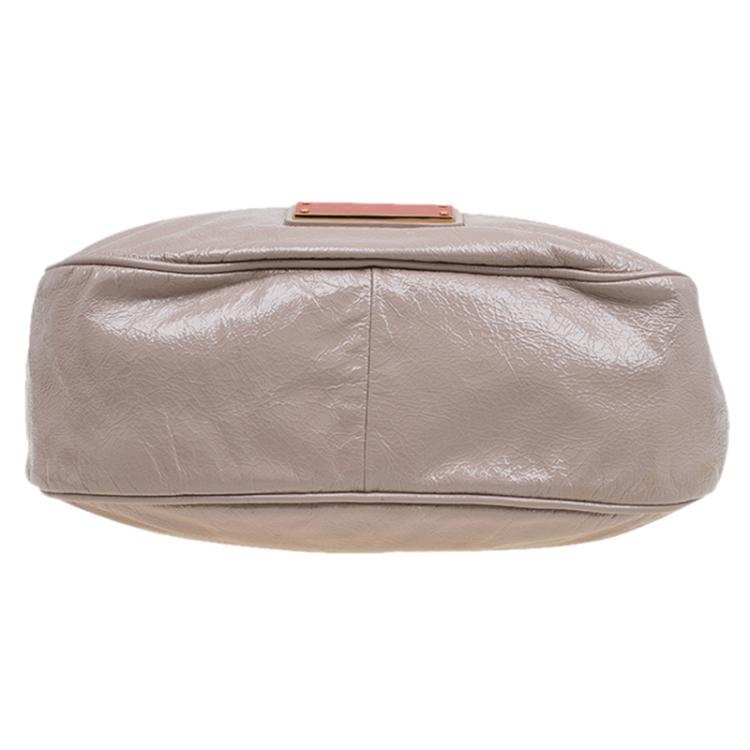 Pre Owned Marc By Marc Jacobs Light Taupe Patent Leather Too Hot To Handle Hobo