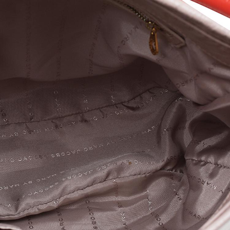 Pre Owned Marc By Marc Jacobs Light Taupe Patent Leather Too Hot To Handle Hobo