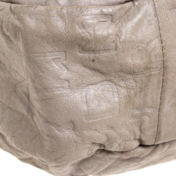 Pre Owned Marc By Marc Jacobs Beige Dreamy Logo Leather Puckered Mouse Hobo